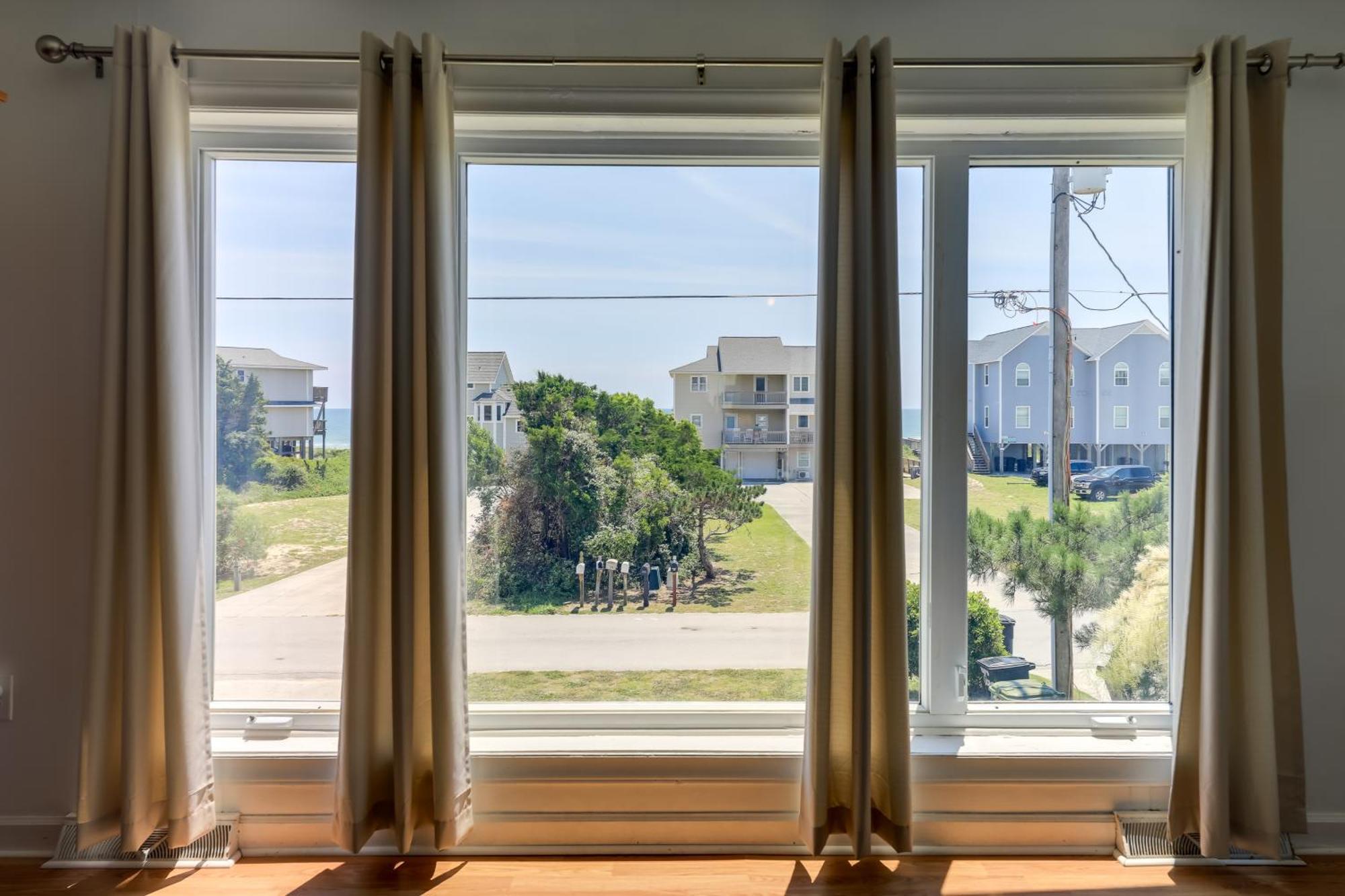 West Of The Moon Ocean Apt With Beach Access! Емералд Айл Екстериор снимка